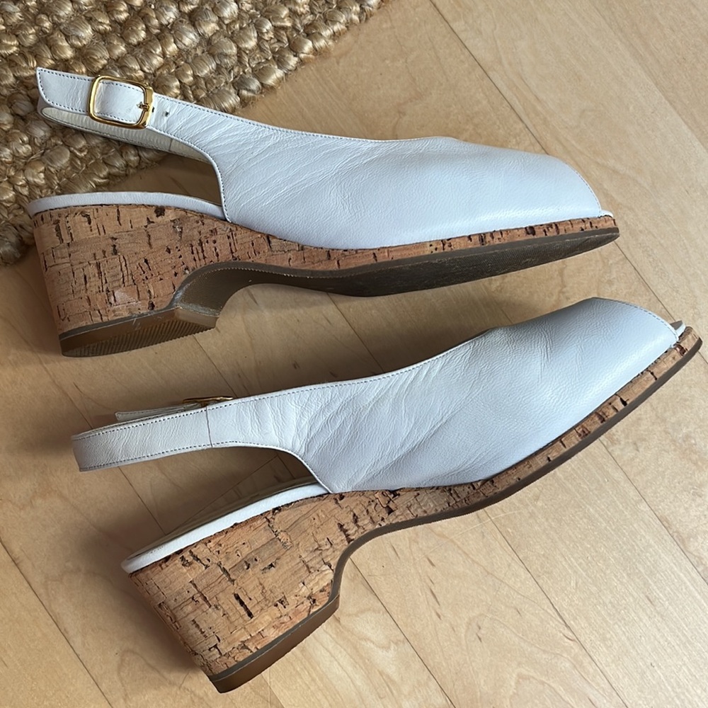 Vintage Bruno Magli white leather slingback heels with cork soles, size 6.5 C - Picture 3 of 11